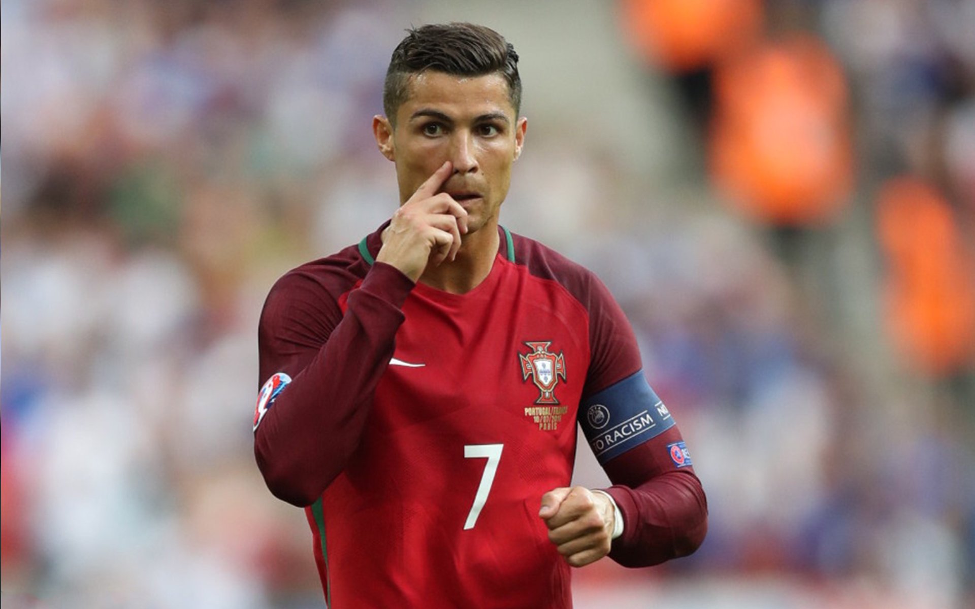 “青训教练员国际交流项目启动，吸收先进理念”，足球青训教练员